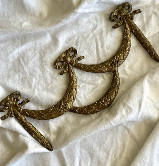 Vintage Solid Brass Furniture Mount Floral Swag Bow Applique Wall Decor Ornate