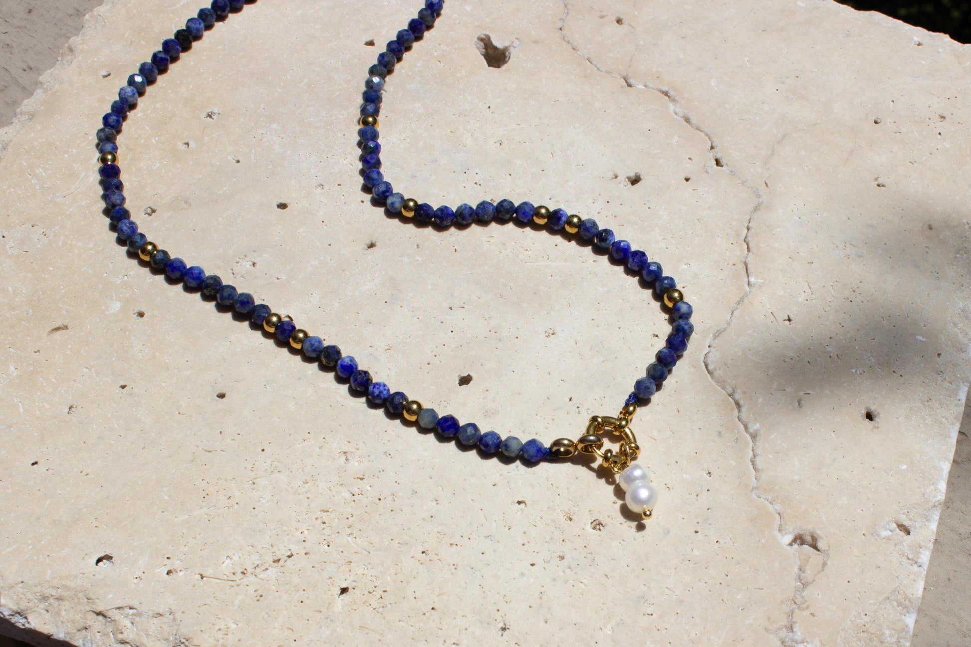 lapis lazuli beaded necklace with pearls.