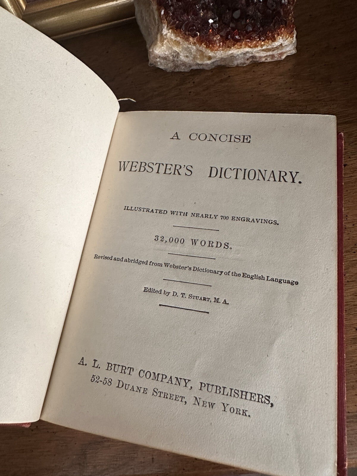 Antique 1895 A Concise Webster's Dictionary, red cloth hardcover, photo 4