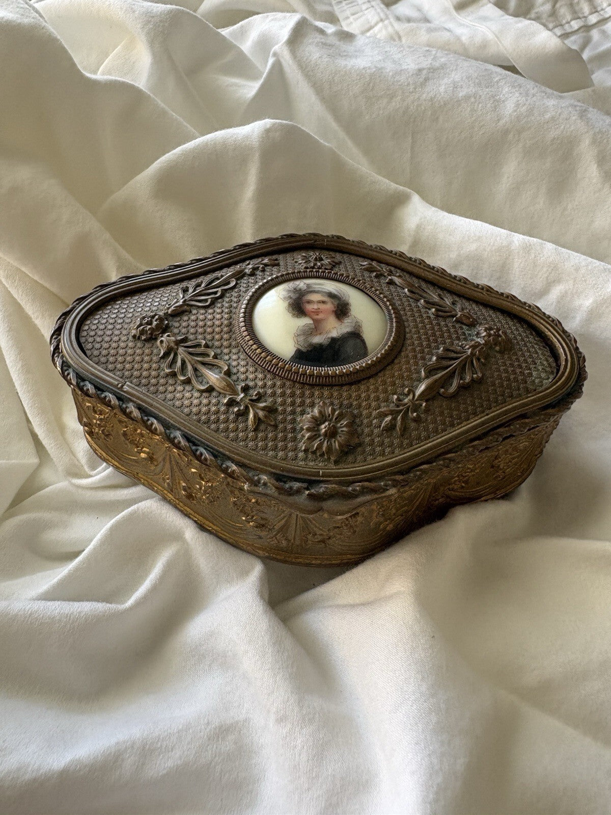 French portrait miniature keepsake box
