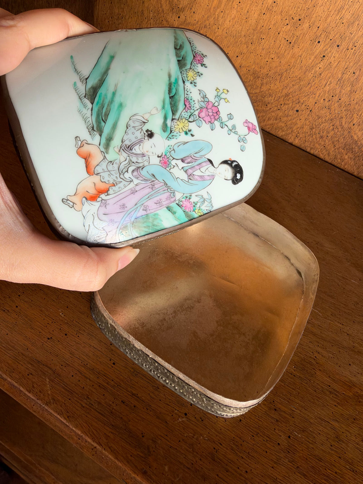 Vintage Porcelain Shard Box with Brass Frame, Lady and Child view 7